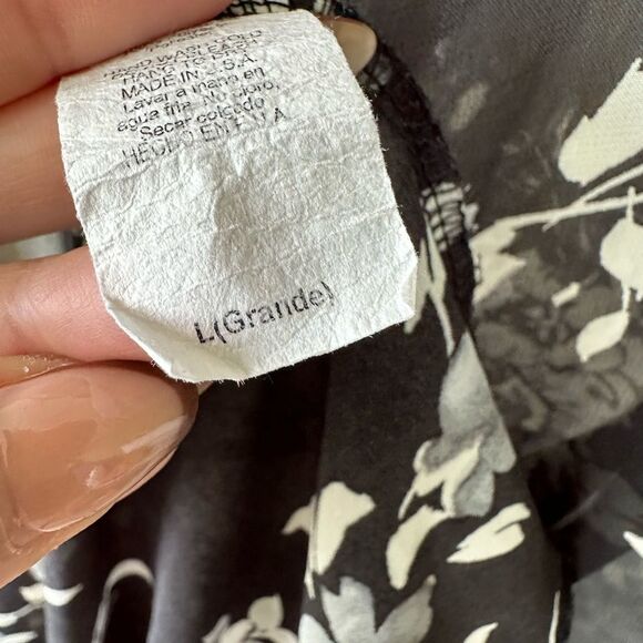 Chocolate USA Floral Sheer Short Sleeve Eyelet Lace Open Swim Cover Up Cardigan - Picture 7 of 7